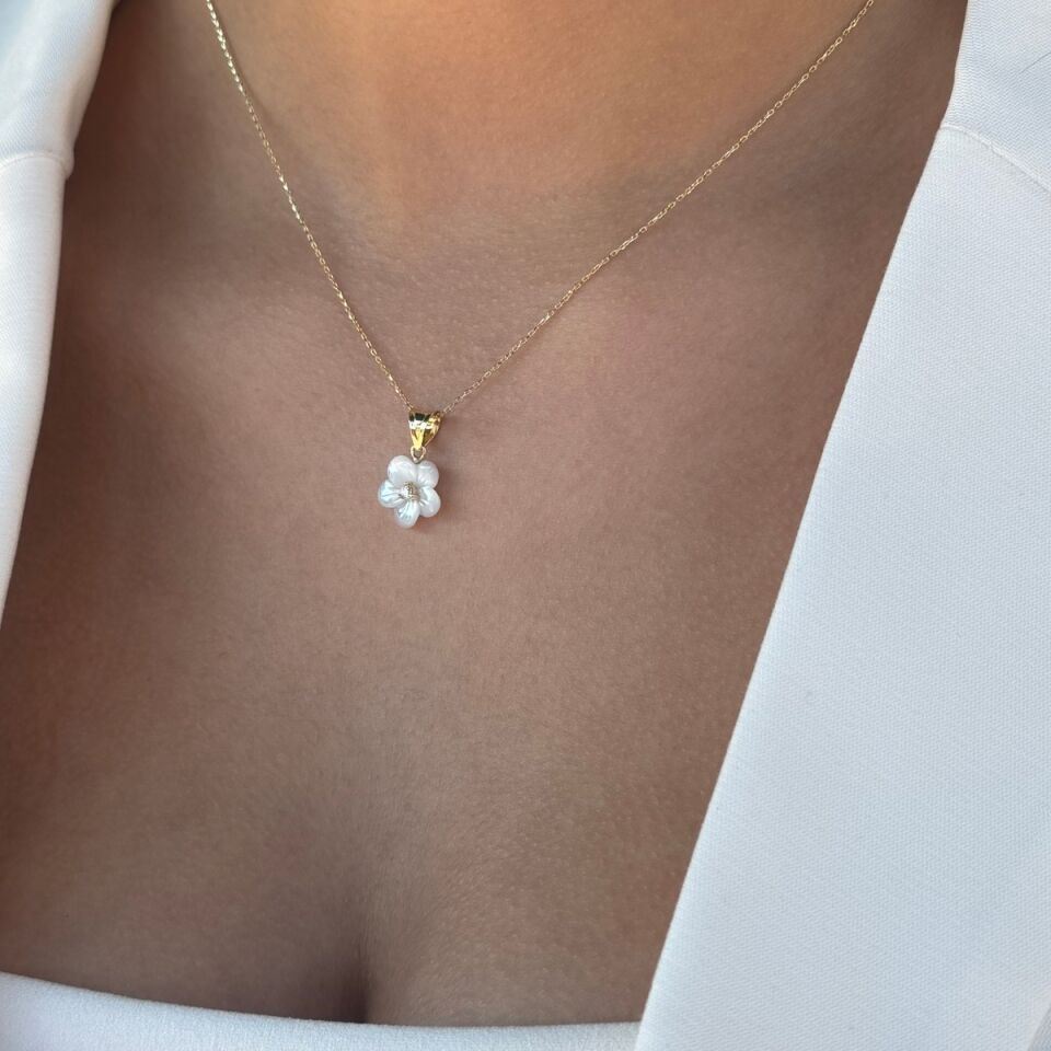 14 AYAR SEDEF ÇİÇEK UÇLU ZARİF ALTIN KOLYE