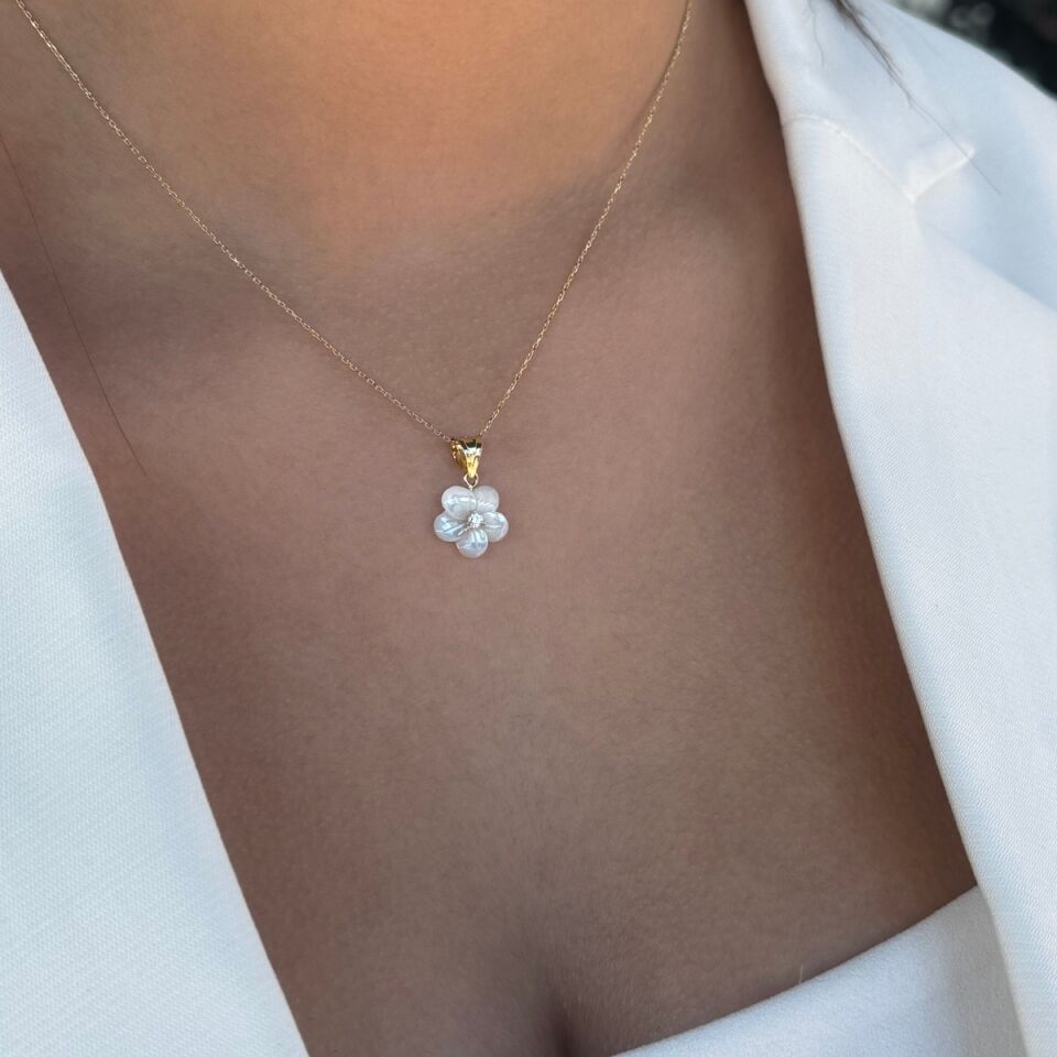 14 AYAR SEDEF ÇİÇEK UÇLU ZARİF ALTIN KOLYE