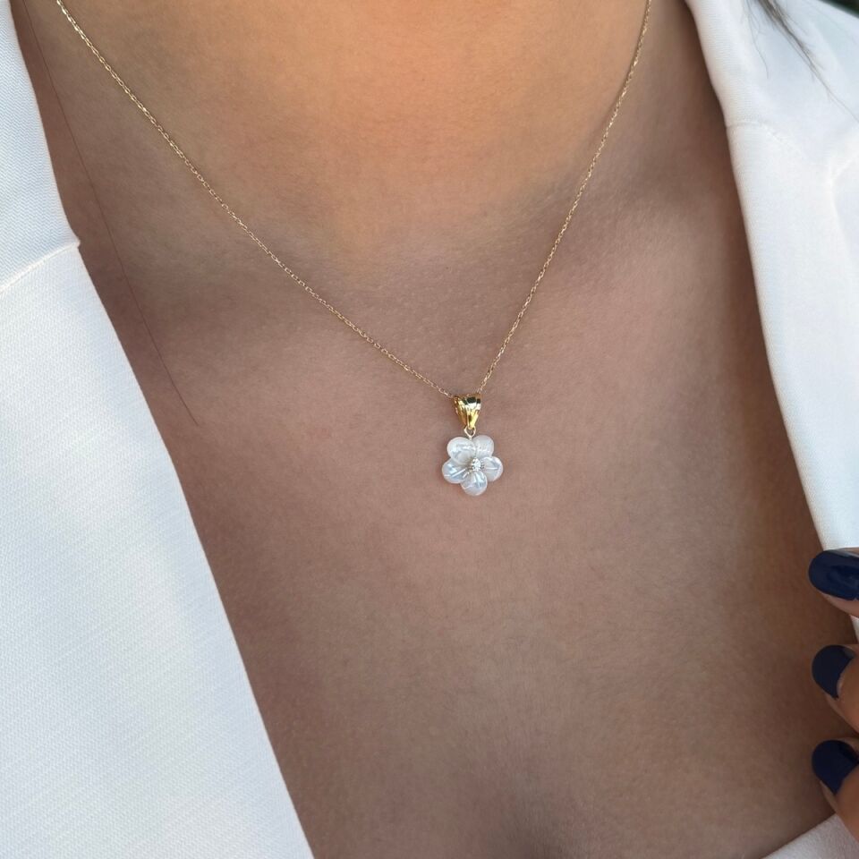 14 AYAR SEDEF ÇİÇEK UÇLU ZARİF ALTIN KOLYE