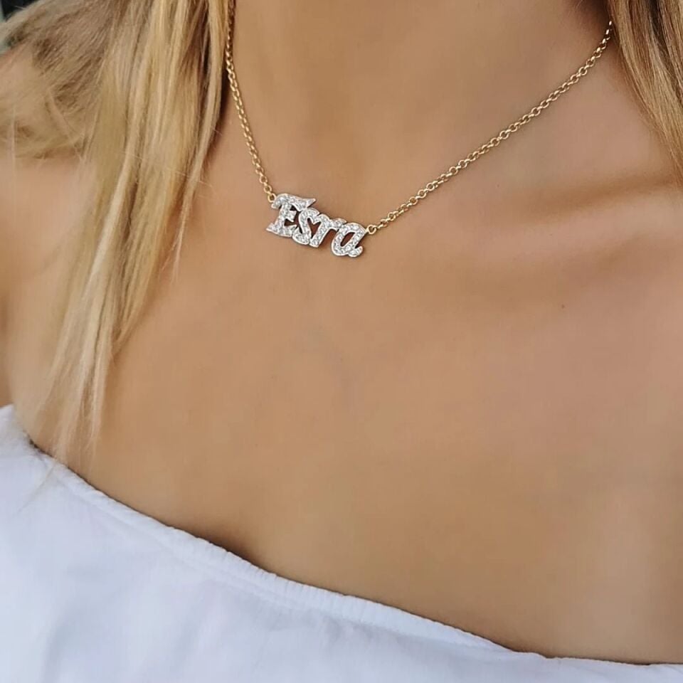 14 AYAR EL YAPIMI ESRA YAZILI ALTIN İSİMLİ KOLYE