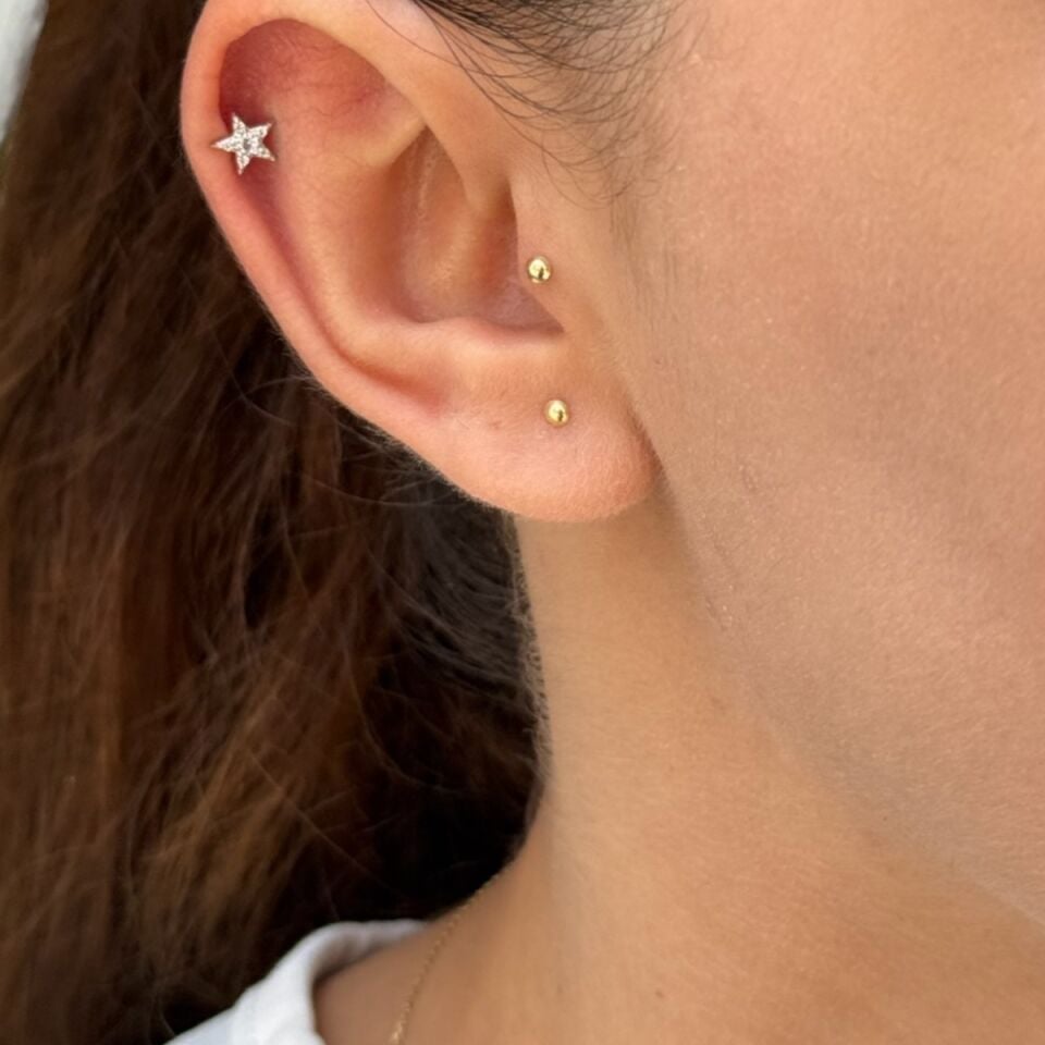 14 AYAR BEYAZ ALTIN TAŞLI YILDIZ TRAGUS HELİX KÜPE