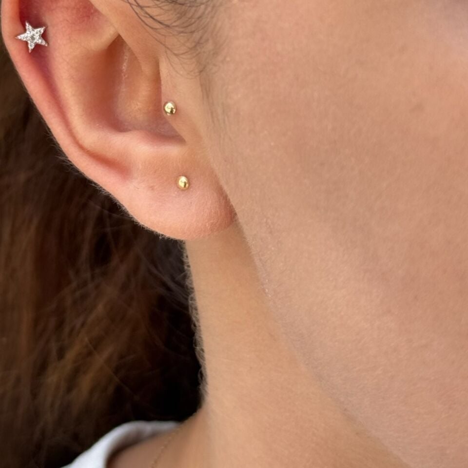 14 AYAR BEYAZ ALTIN TAŞLI YILDIZ TRAGUS HELİX KÜPE