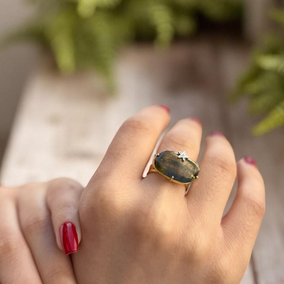 14 AYAR TURMALİN VE PIRLANTA TAŞLI ALTIN YÜZÜK