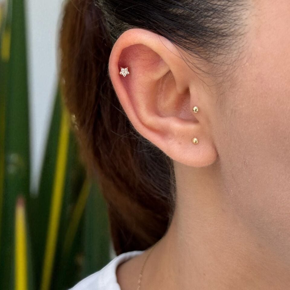 14 AYAR YILDIZ TRAGUS HELİX KÜPE