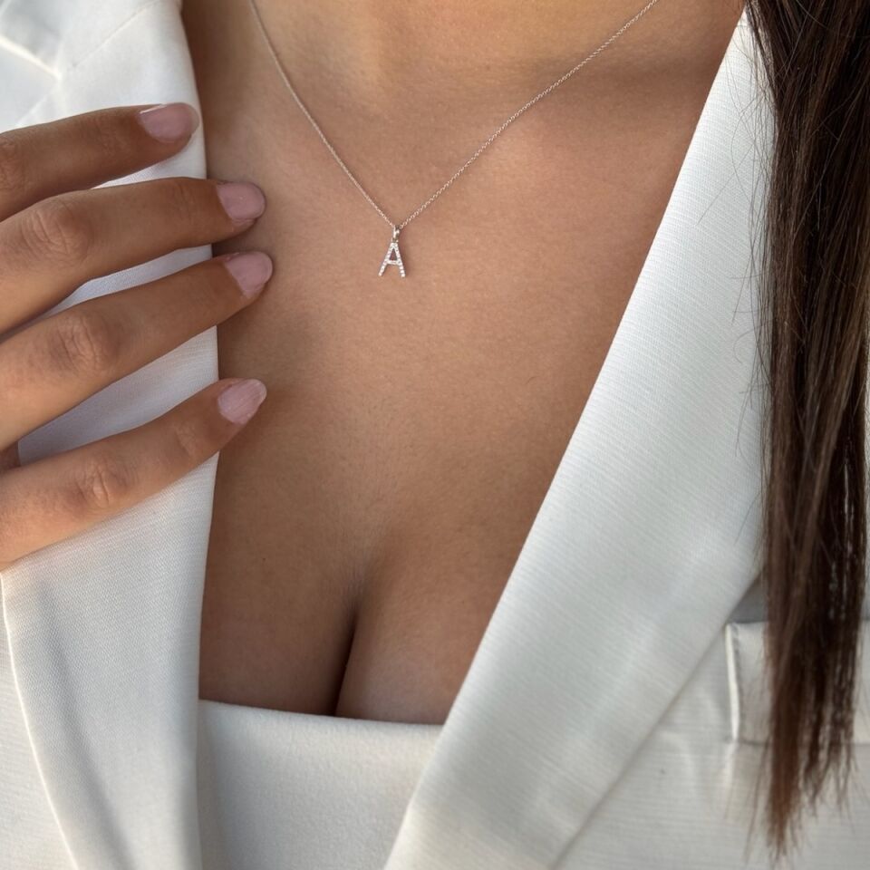 18 AYAR 0,14 CT F RENGİ A HARFİ PIRLANTA KOLYE