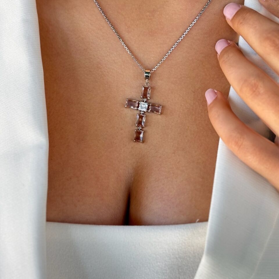 14 AYAR ÖZEL TASARIM SULTANİT TAŞLI HAÇ KOLYE