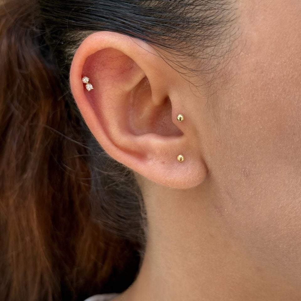14 AYAR İKİ TEKTAŞLI TRAGUS HELİX KÜPE