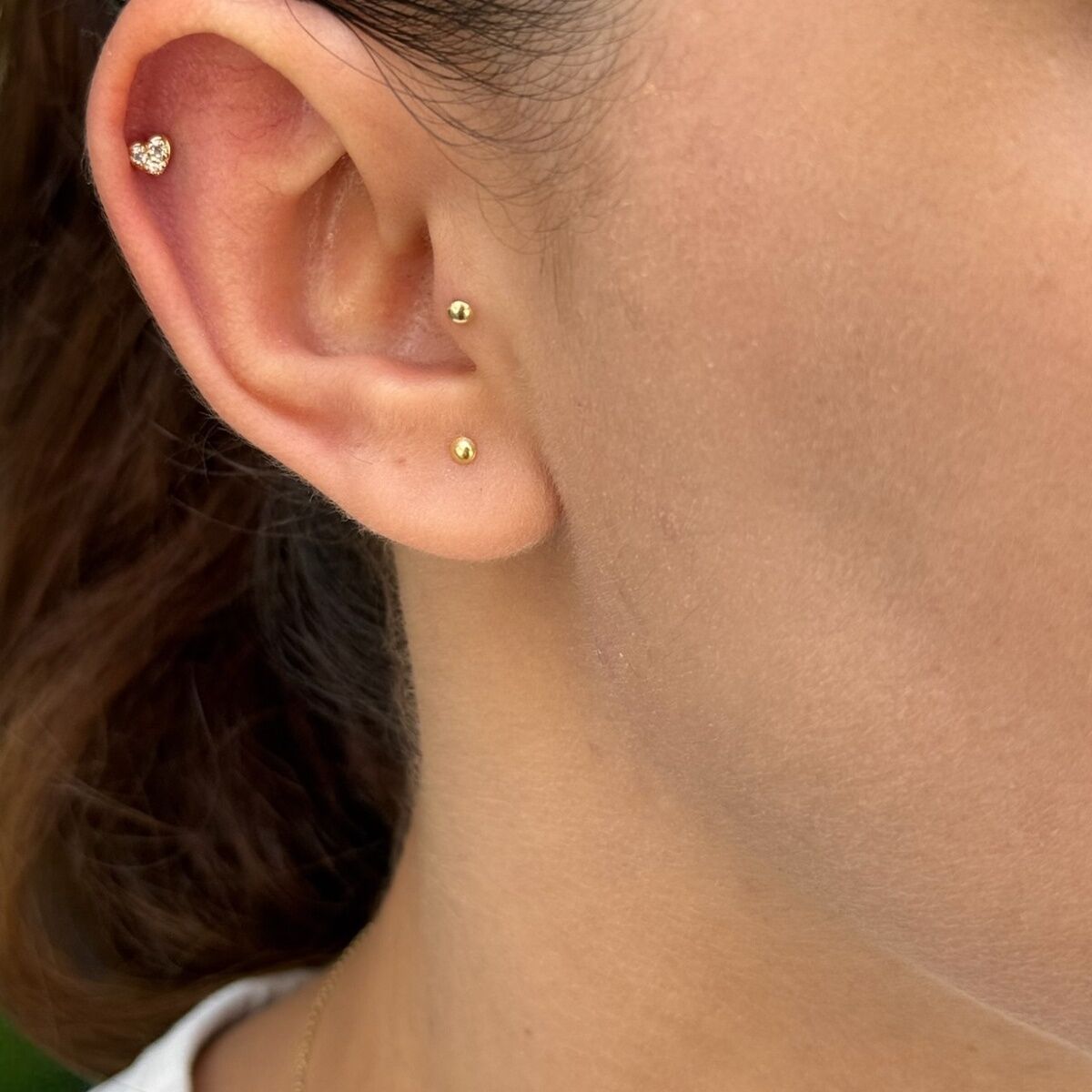 14 AYAR TAŞLI KALP TRAGUS HELİX KÜPE