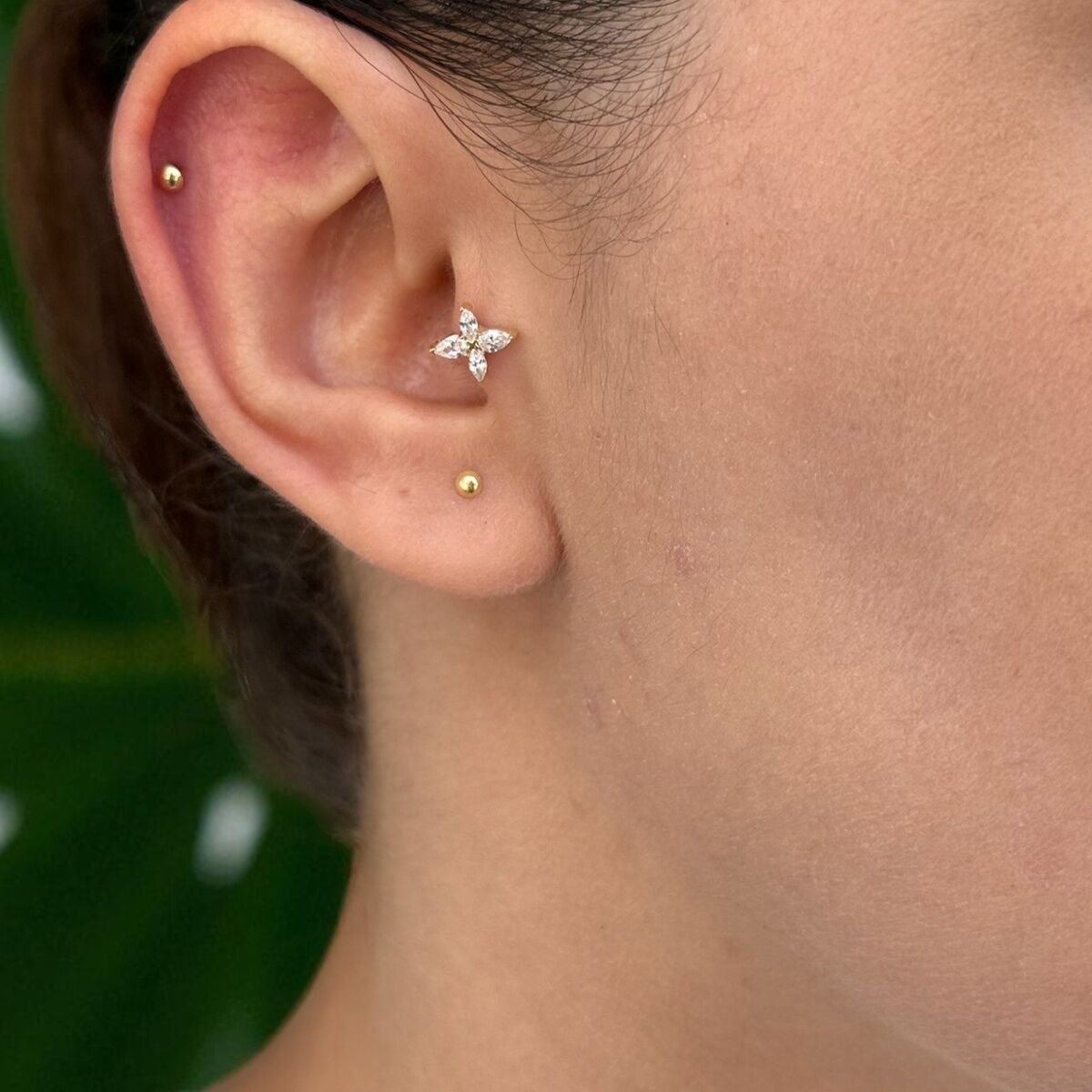 14 AYAR DÖRT TAŞLI LOTUS TRAGUS HELİX KÜPE