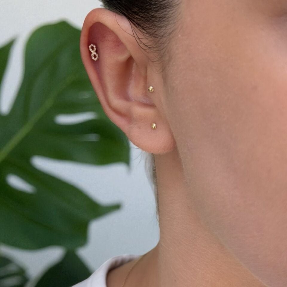 14 AYAR SONSUZLUK TRAGUS HELİX KÜPE