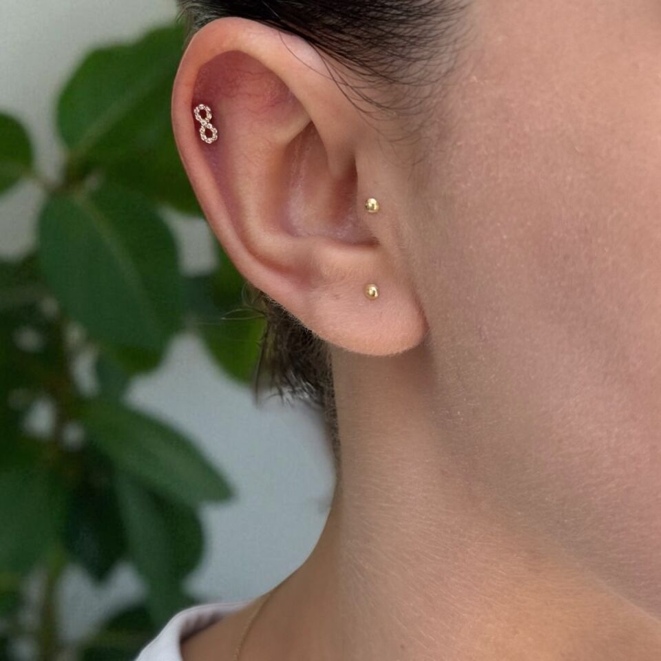 14 AYAR SONSUZLUK TRAGUS HELİX KÜPE