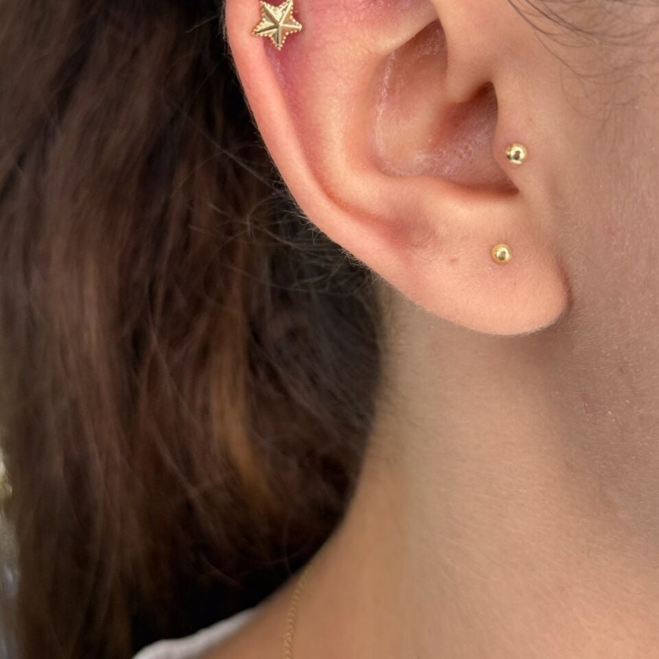 14 AYAR BOMBELİ YILDIZ TRAGUS HELİX KÜPE