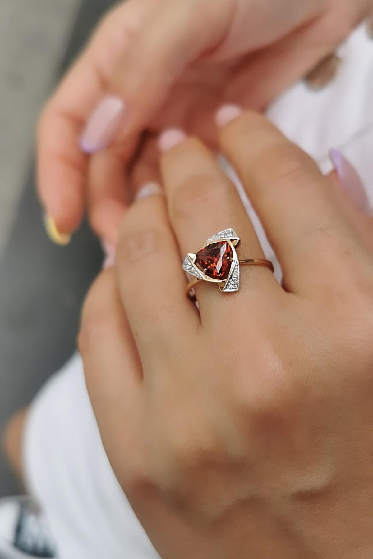 14 AYAR  GARNET TAŞLI ROSE RENGİ PIRLANTA YÜZÜK 16