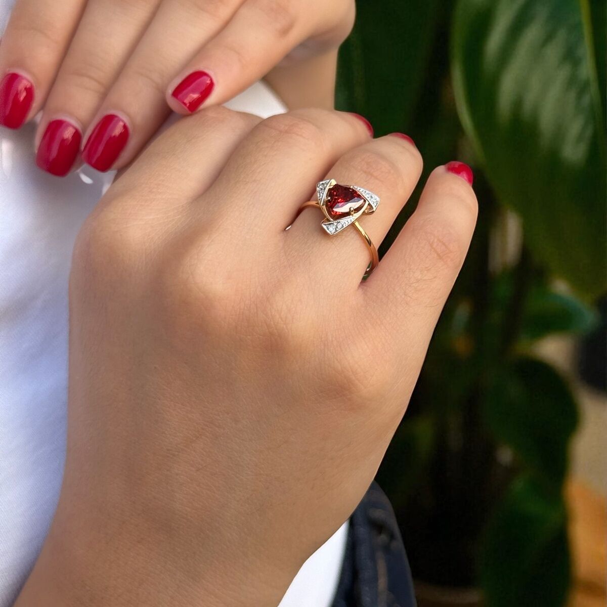 14 AYAR  GARNET TAŞLI ROSE RENGİ PIRLANTA YÜZÜK