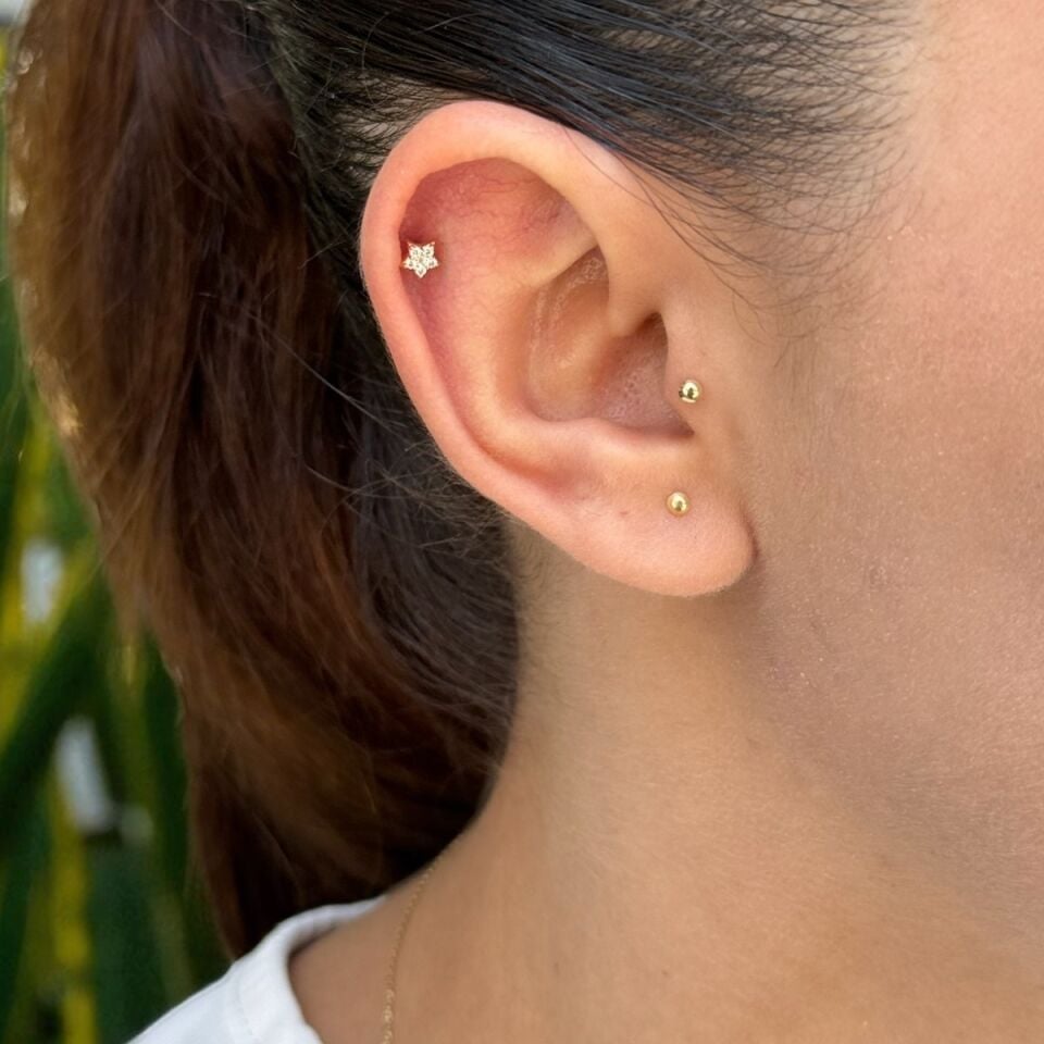 14 AYAR YILDIZ TRAGUS HELİX KÜPE