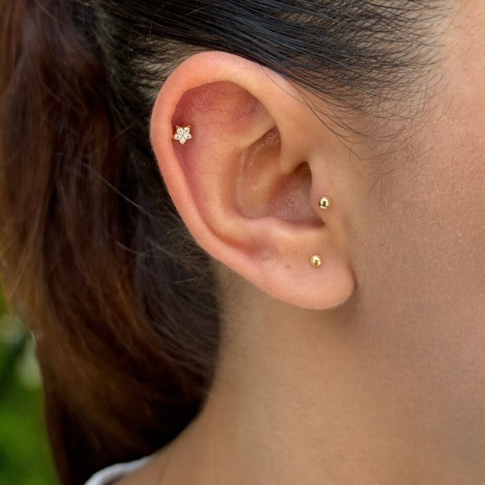 14 AYAR YILDIZ TRAGUS HELİX KÜPE
