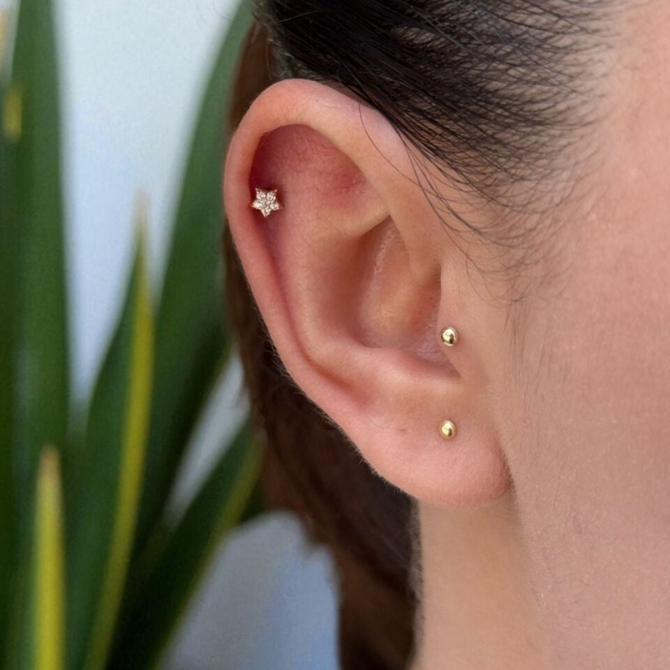 14 AYAR YILDIZ TRAGUS HELİX KÜPE