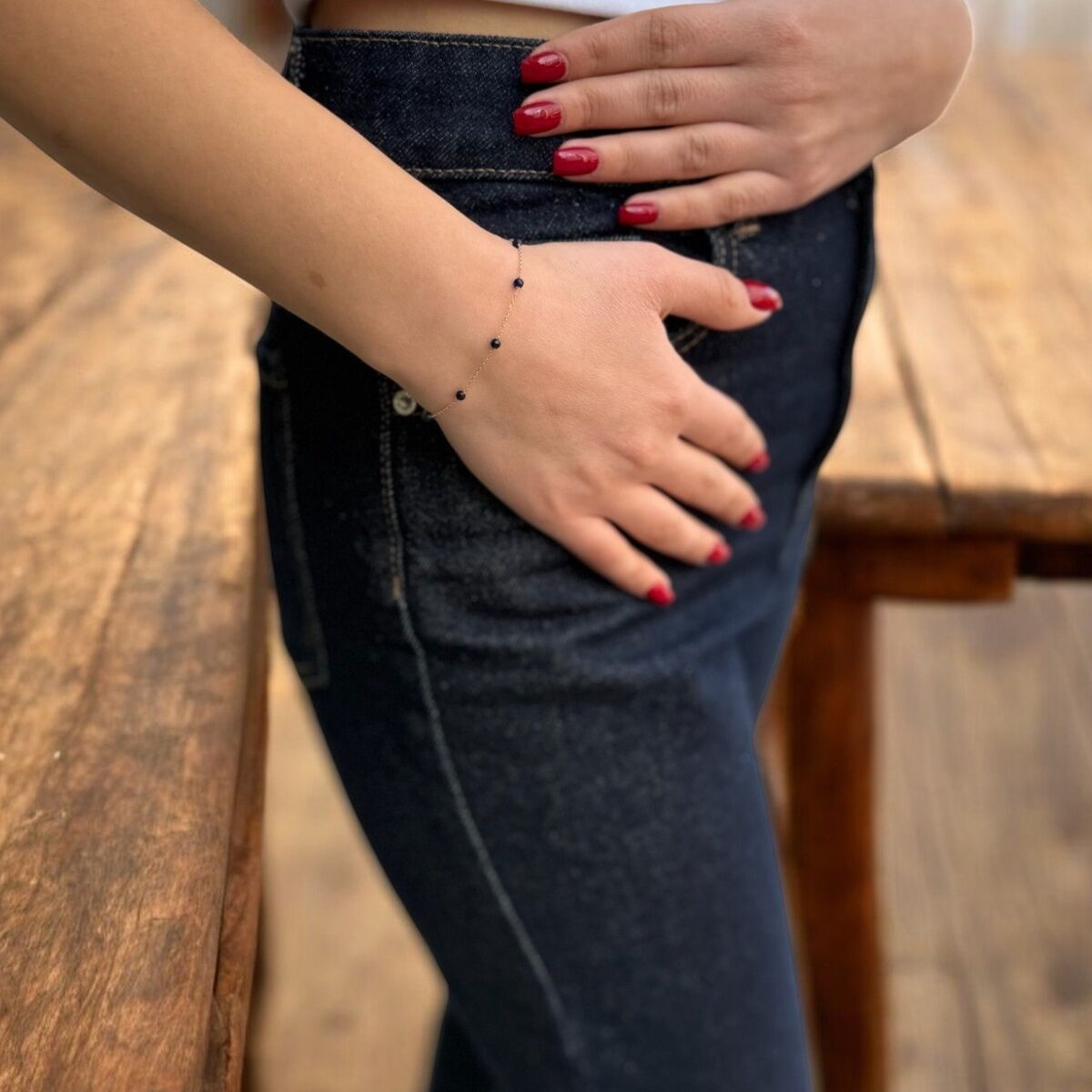 14 AYAR LACİVERT KRİSTAL TAŞLI VE DORİKALI ALTIN BİLEKLİK