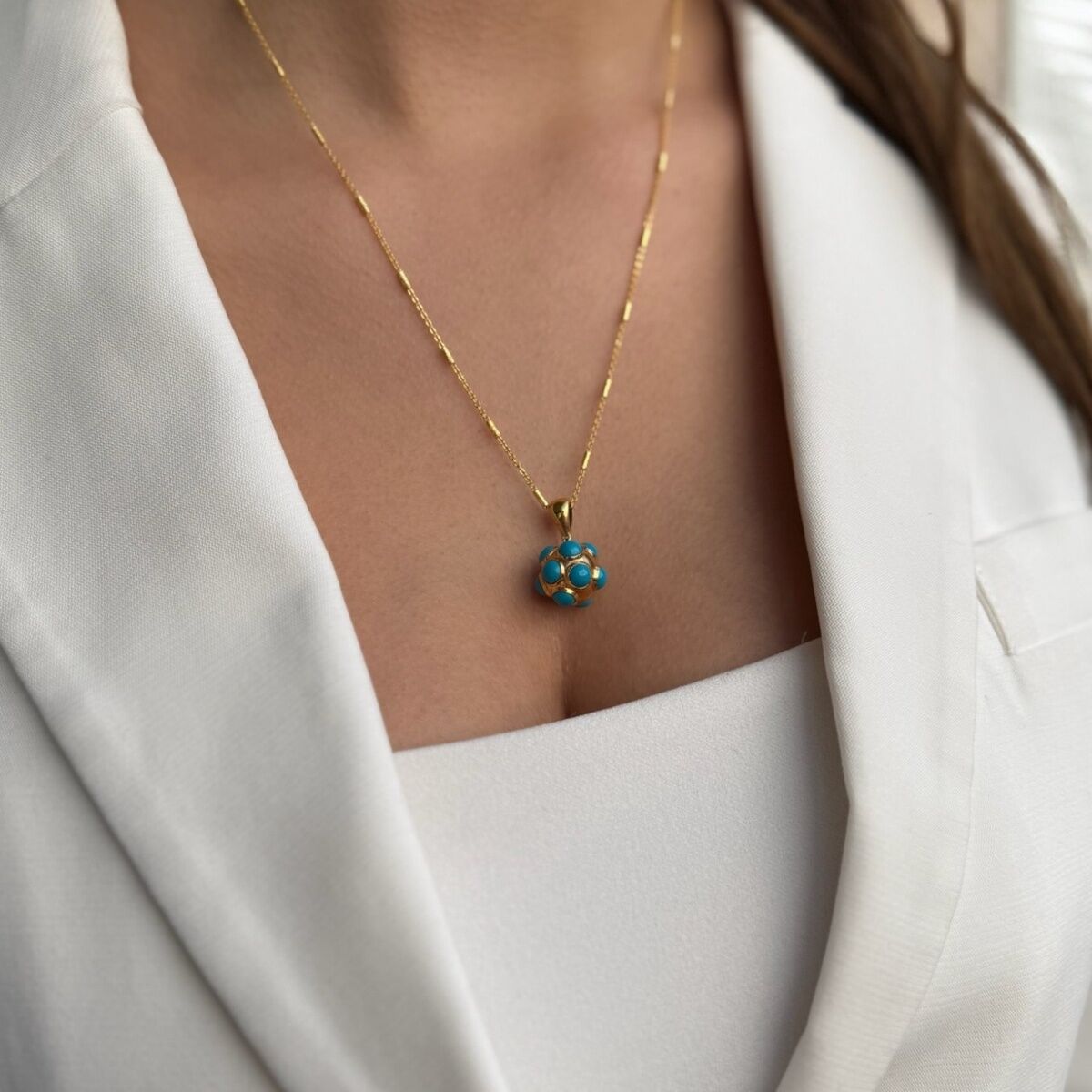 22 AYAR FİRUZE TAŞLI TOP VE İTALYAN ZİNCİRLİ ALTIN KOLYE