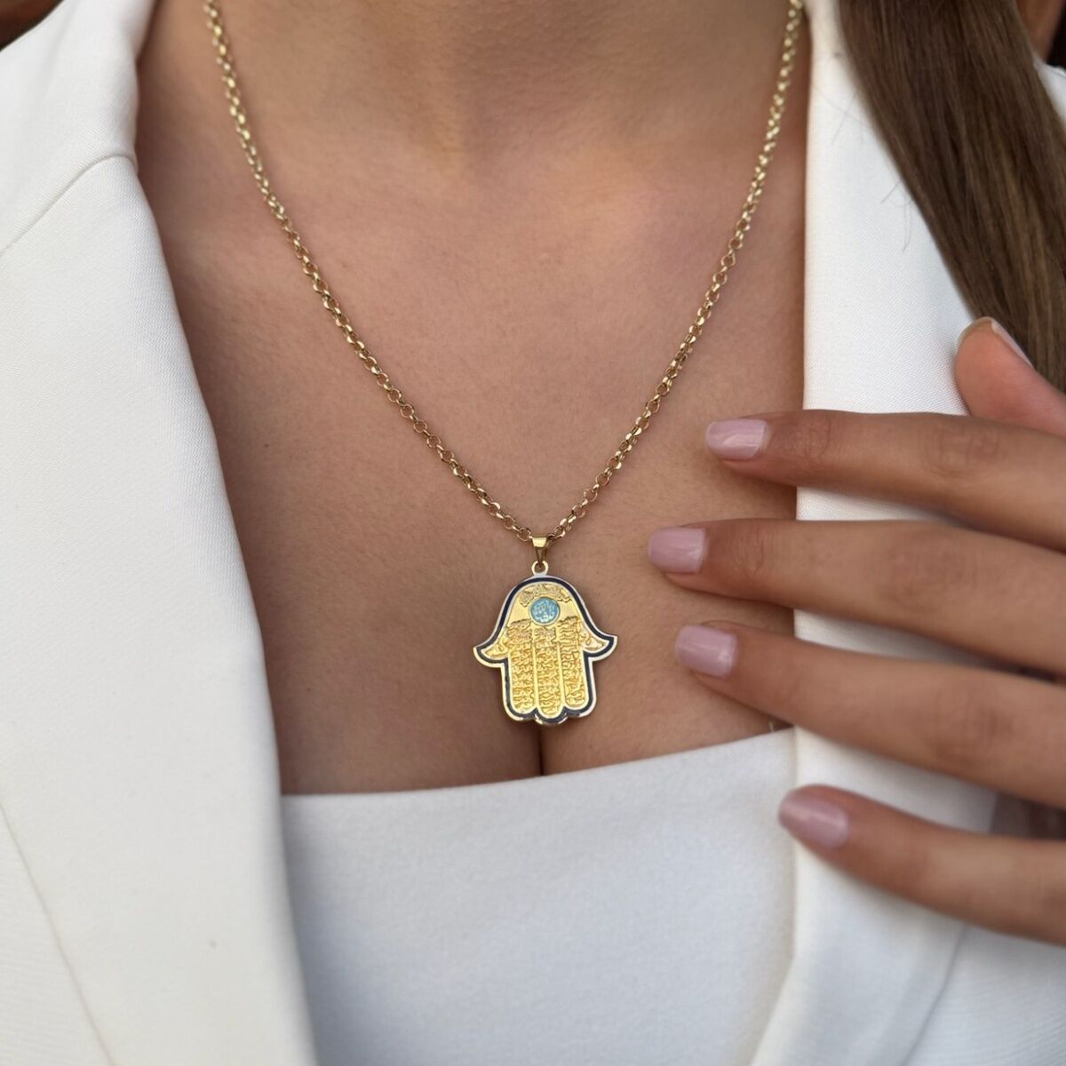 14 AYAR KABARTMA AYETEL KÜRSİ YAZILI FATMA ANA ELİ ALTIN KOLYE