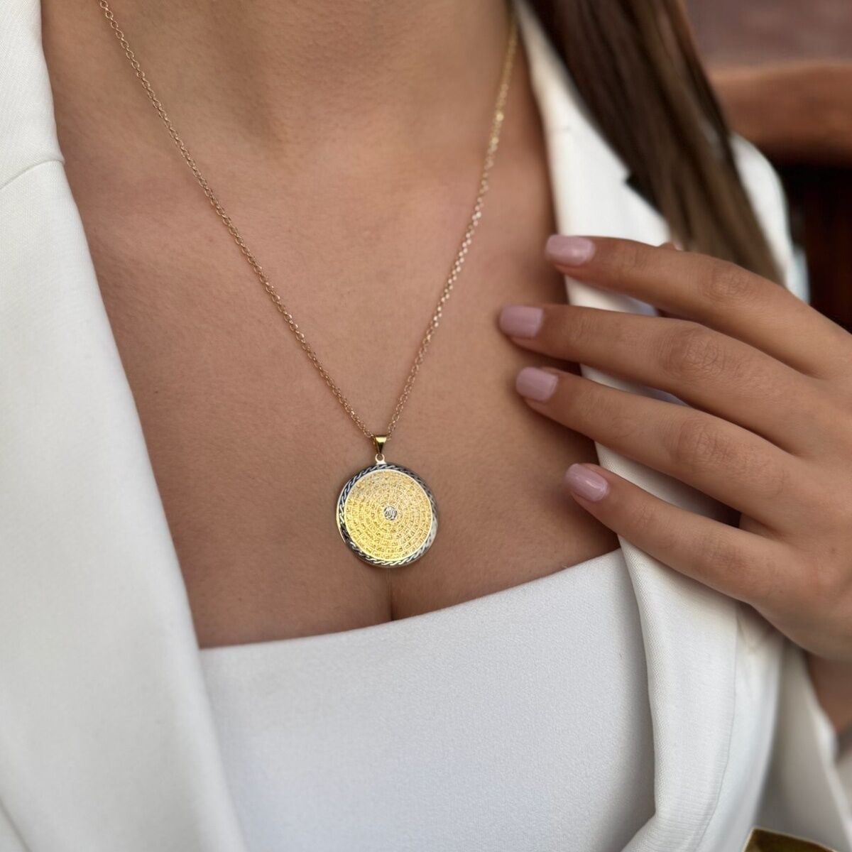 14 AYAR KABARTMA ESMA-ÜL HÜSNA DUASI YAZILI ALTIN KOLYE