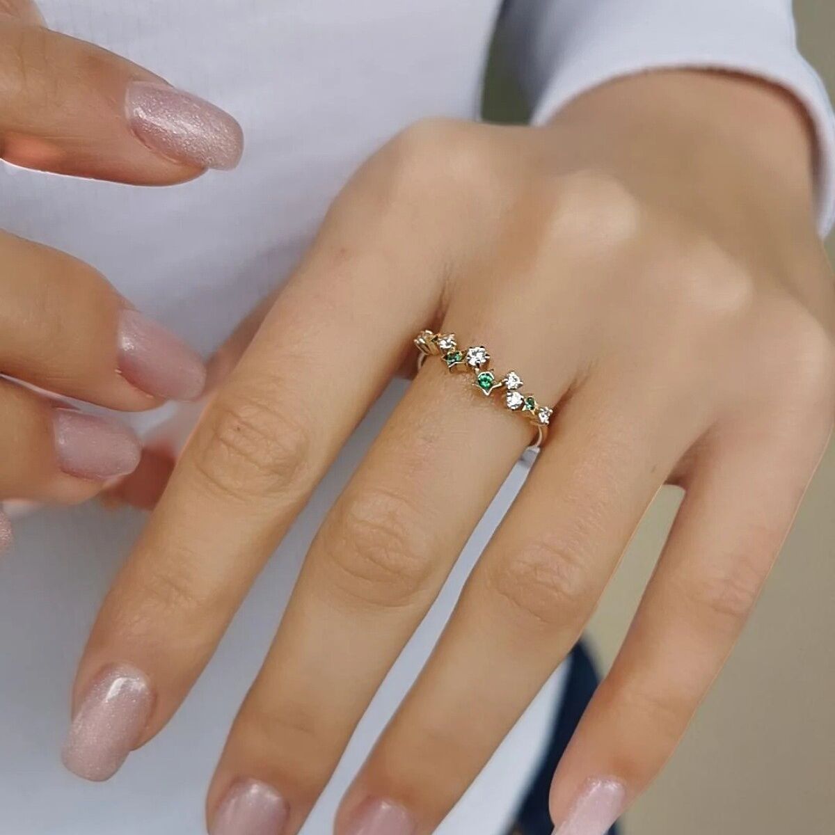 14 AYAR YEŞİL TAŞLI MİNİMAL ALTIN YÜZÜK