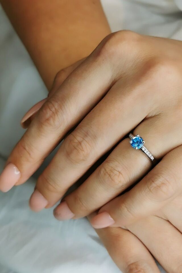 14 Ayar 1,01 Ct Aquamarine Ve 0,15 Ct Pırlanta Taşlı Altın Yüzük
