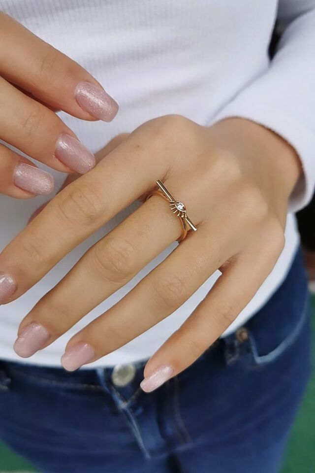14 AYAR ROSE RENGİ KİRPİKLİ GÖZ ALTIN YÜZÜK 18