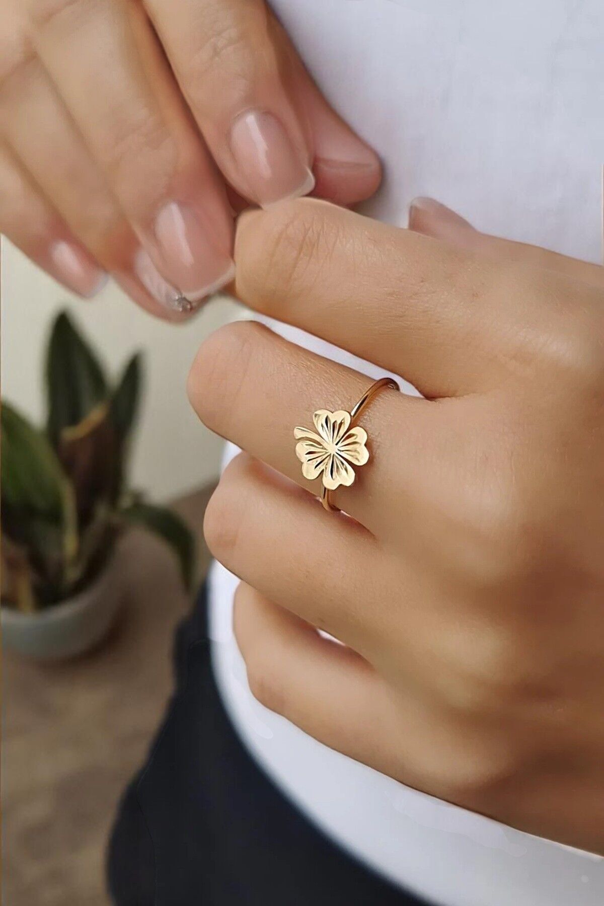 14 Ayar Kalemli Yonca Yüzük 17