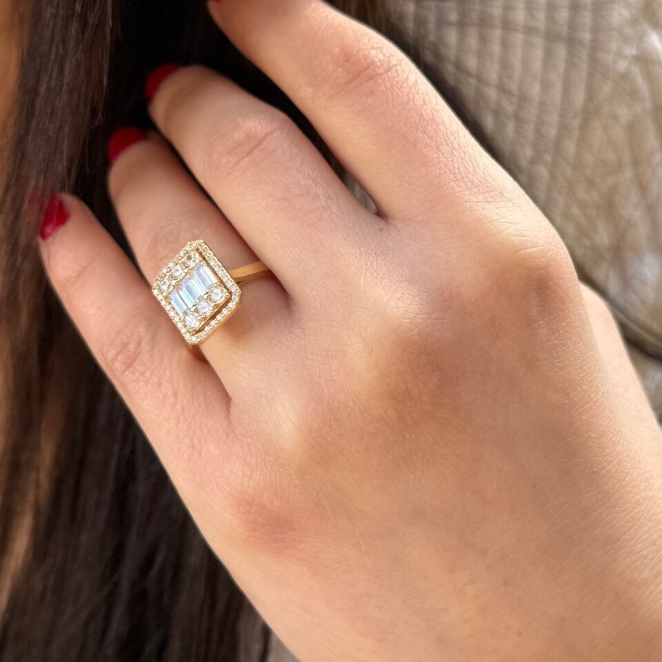 14 AYAR BAGET TAŞLI YÜZÜK