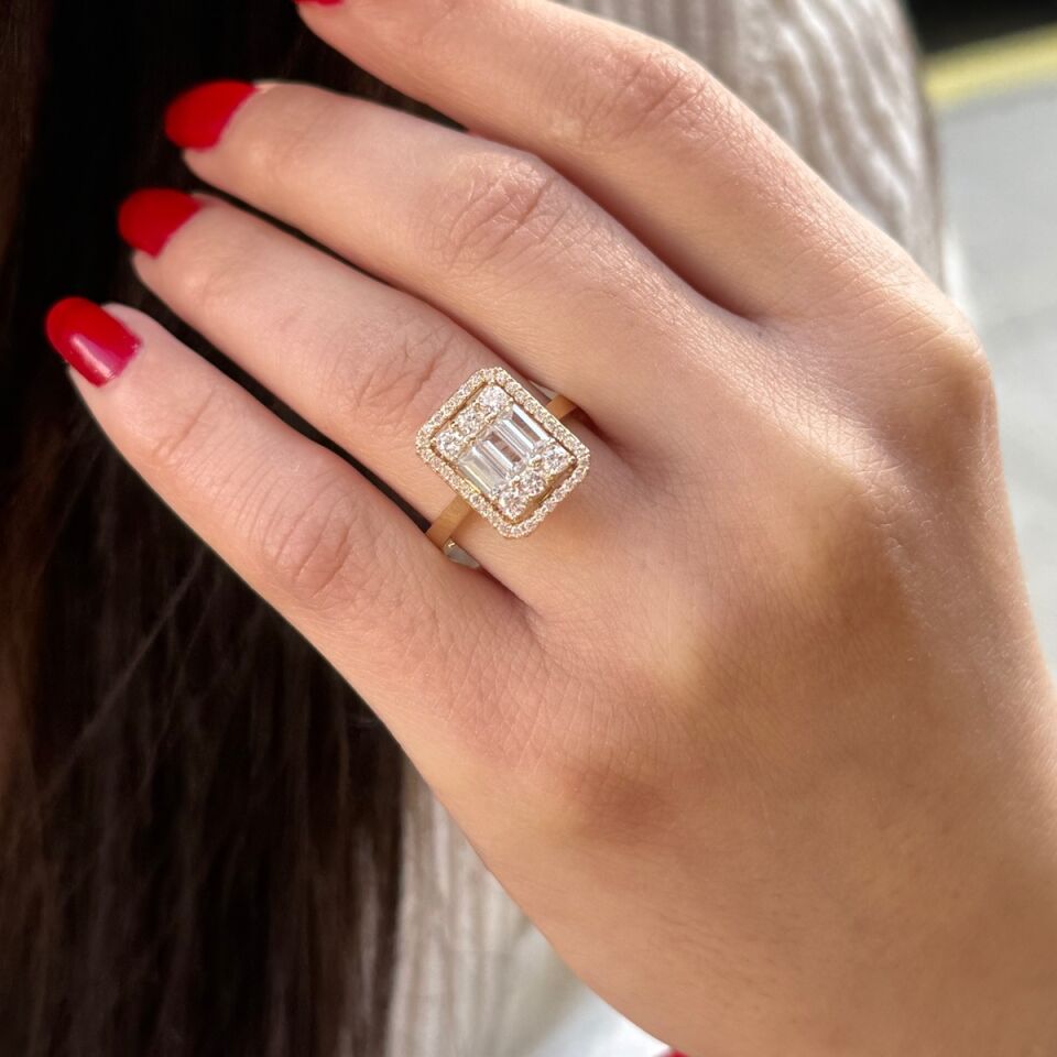 14 AYAR BAGET TAŞLI YÜZÜK