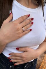 14 AYAR 2,46 CT  PİNK KUVARS TAŞLI VE 0,04 CT PIRLANTA TAŞLI BEYAZ ALTIN YÜZÜK 16
