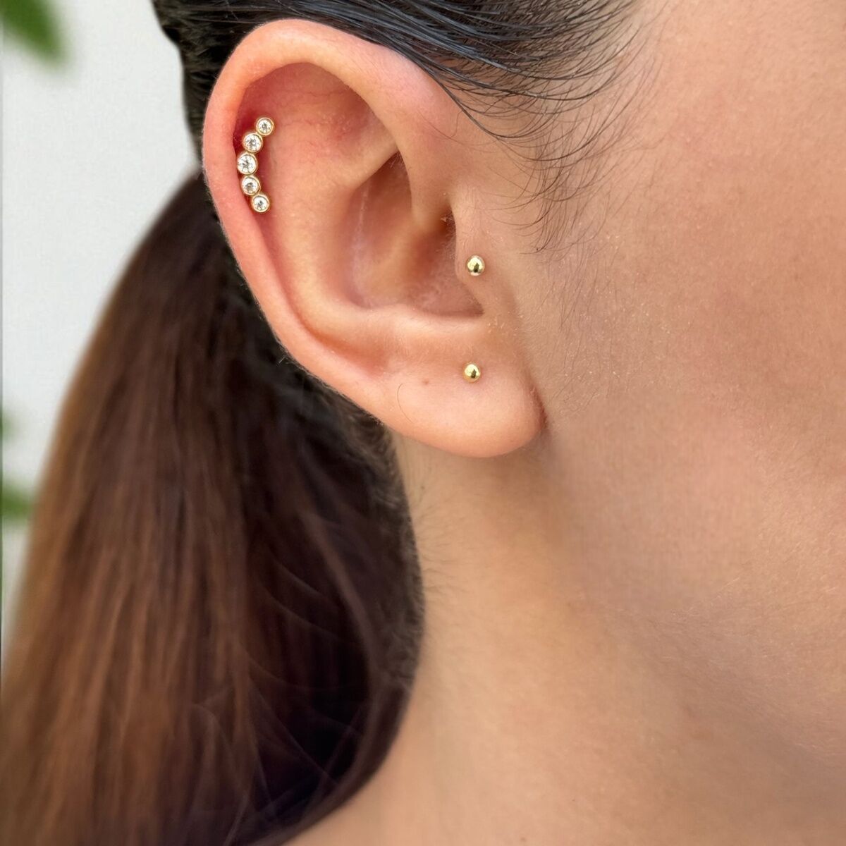 14 AYAR BEŞTAŞ TRAGUS HELİX KÜPE