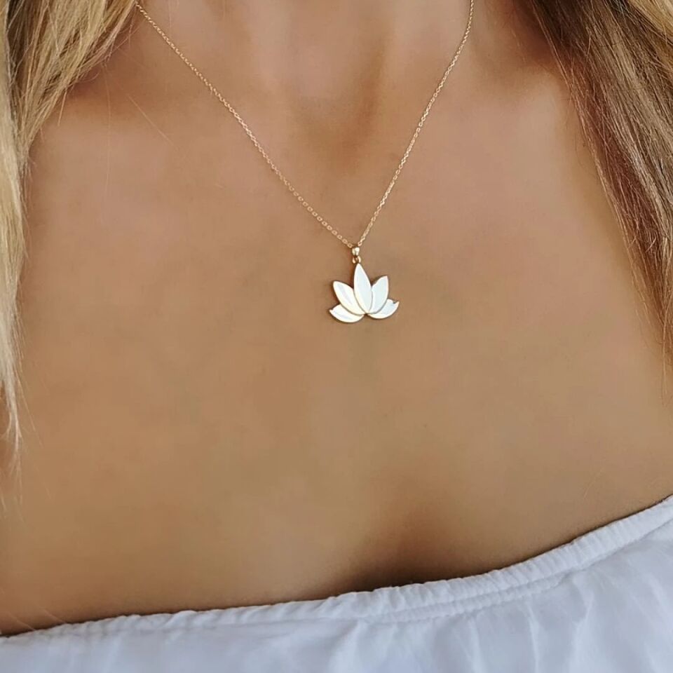 14 AYAR LOTUS ÇİÇEĞİ ALTIN KOLYE