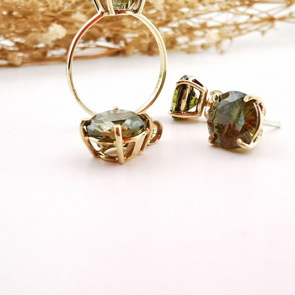 14 Ayar Peridot Taşlı El Yapımı Yuvarlak Altın Takım