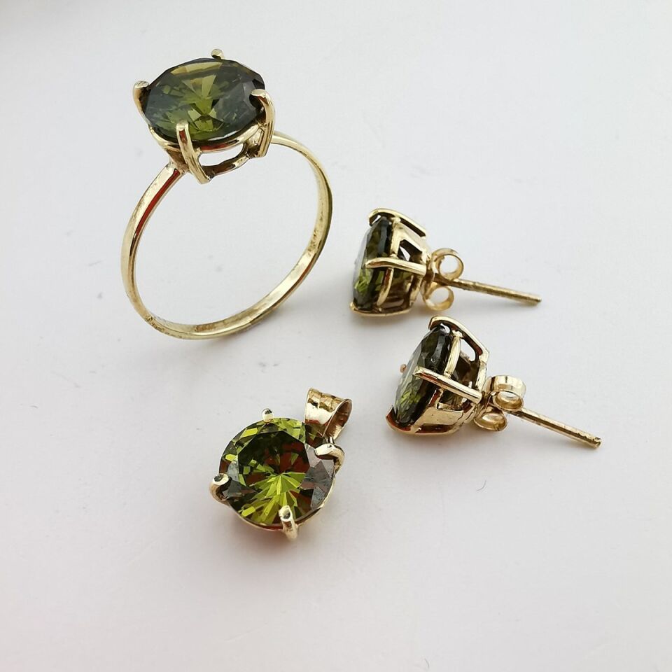 14 Ayar Peridot Taşlı El Yapımı Yuvarlak Altın Takım