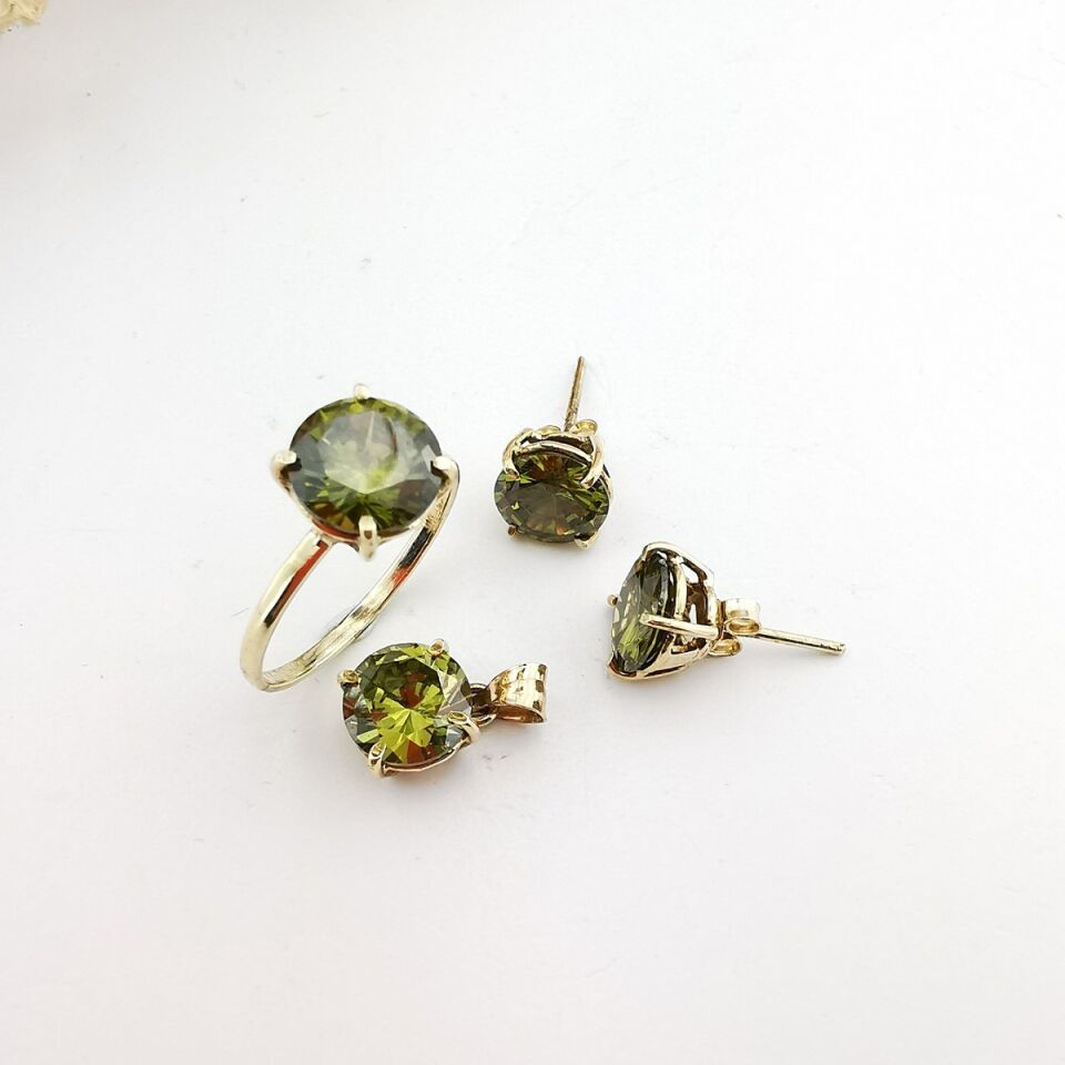 14 Ayar Peridot Taşlı El Yapımı Yuvarlak Altın Takım