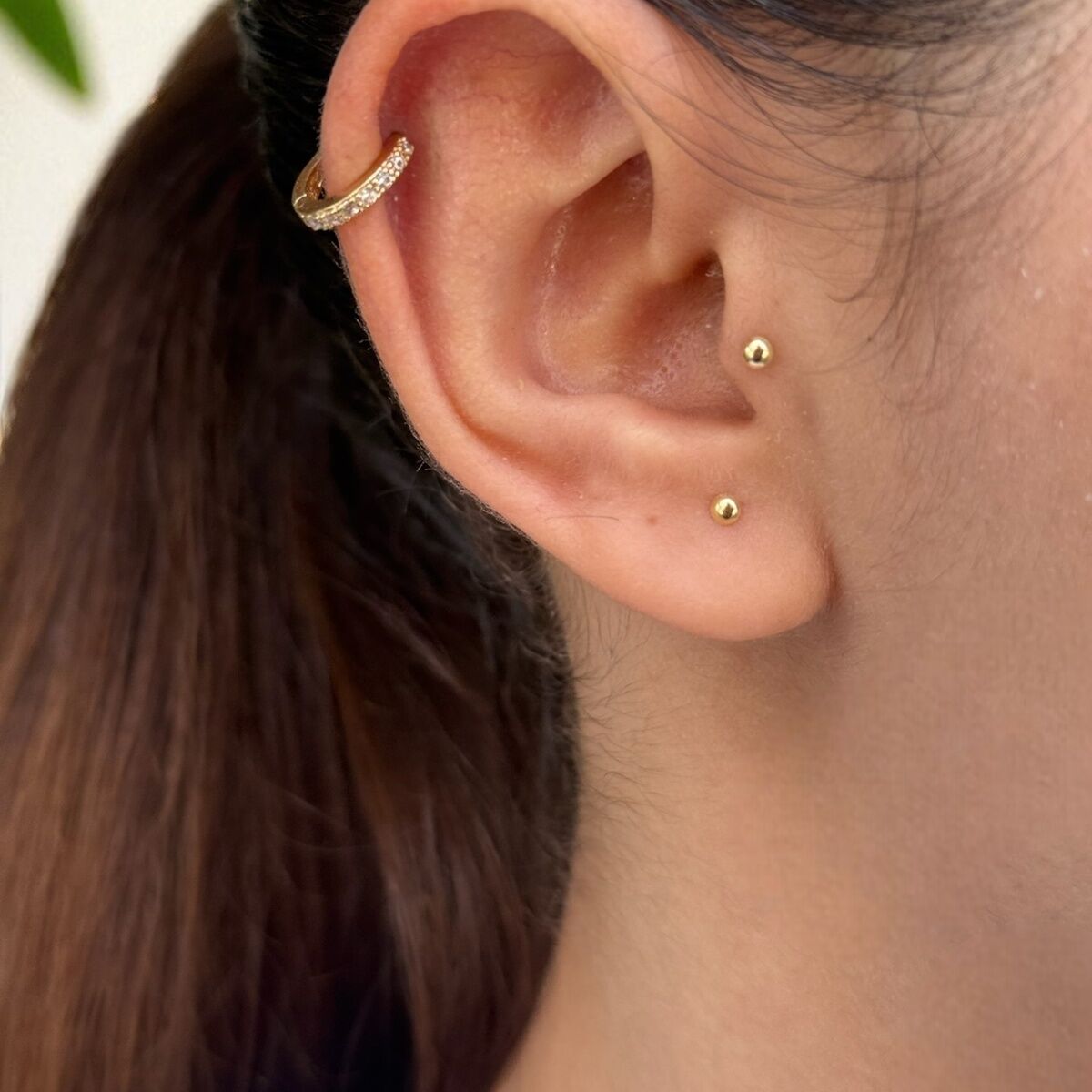 14 AYAR TAŞLI TEK HALKA KÜPE