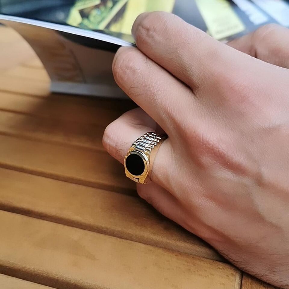 14 Ayar Özel Tasarım Siyah Oniks Taşlı Erkek Altın Yüzük