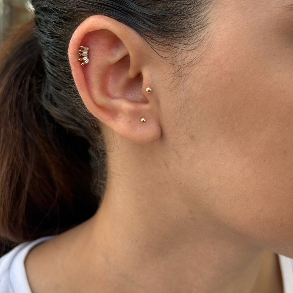 14 AYAR BEŞ BAGET TAŞLI TASARIM TRAGUS HELİX KÜPE