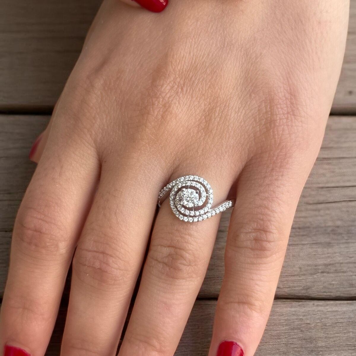 14 AYAR ÖZEL TASARIM SALYANGOZ MODEL TEKTAŞ YÜZÜK