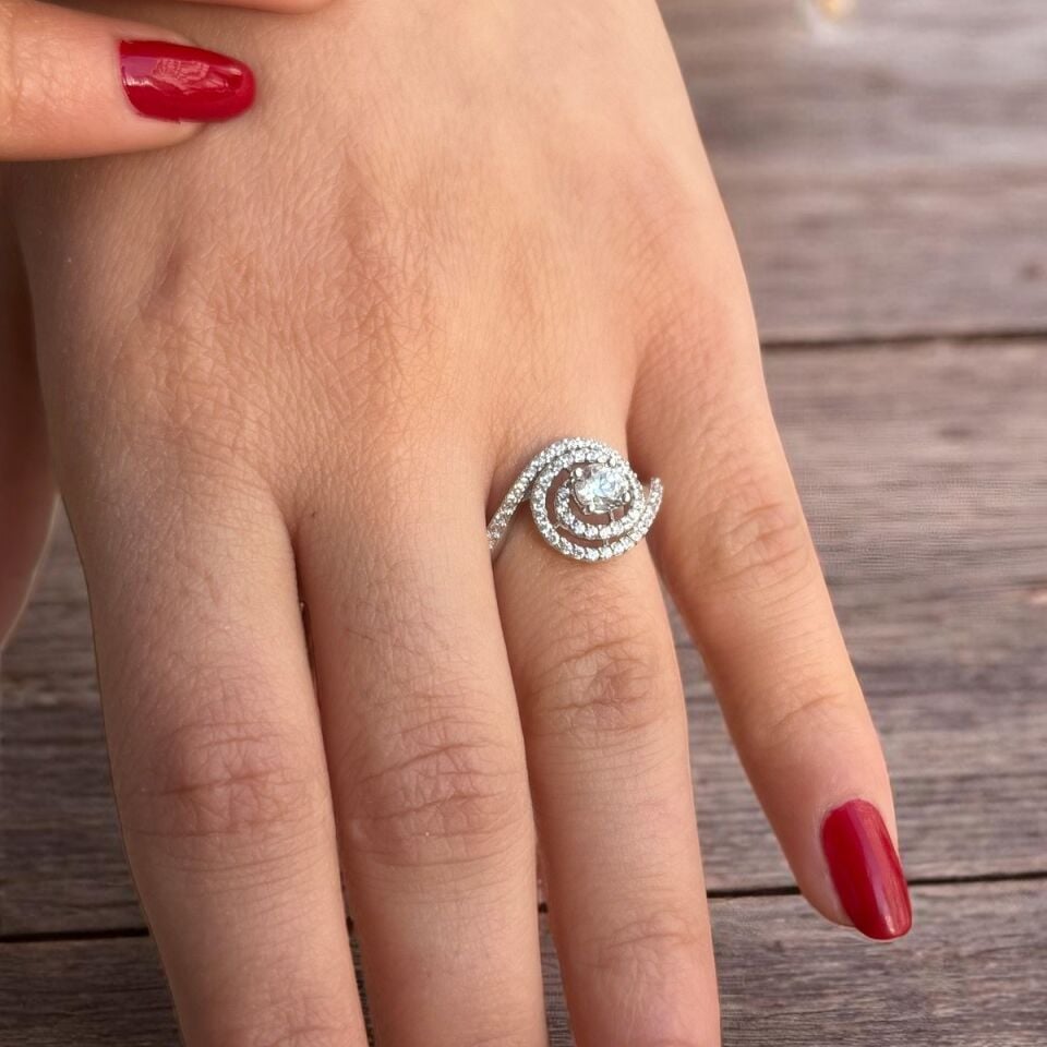 14 AYAR ÖZEL TASARIM SALYANGOZ MODEL TEKTAŞ YÜZÜK