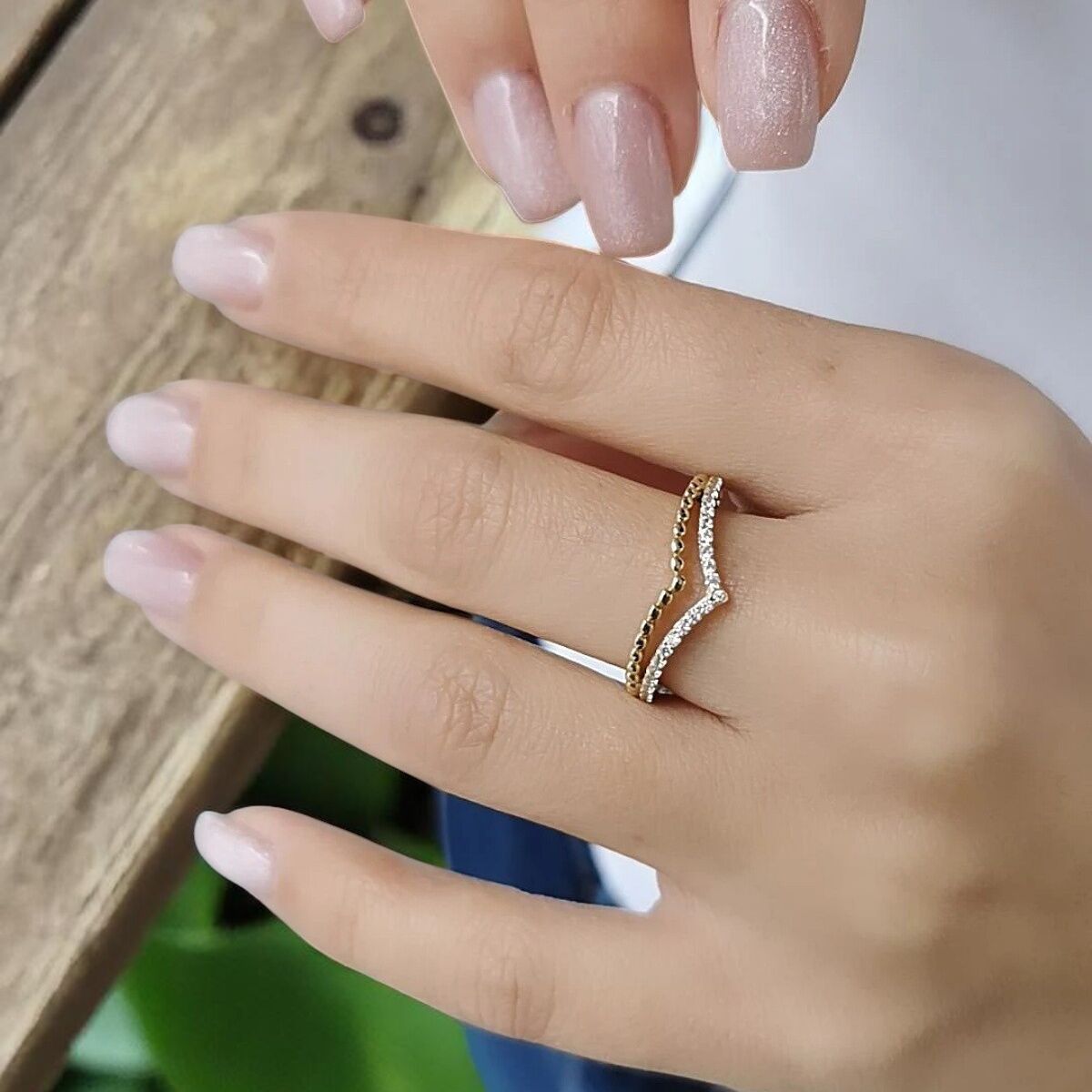 14 AYAR ÇİFT SIRA V YÜZÜK