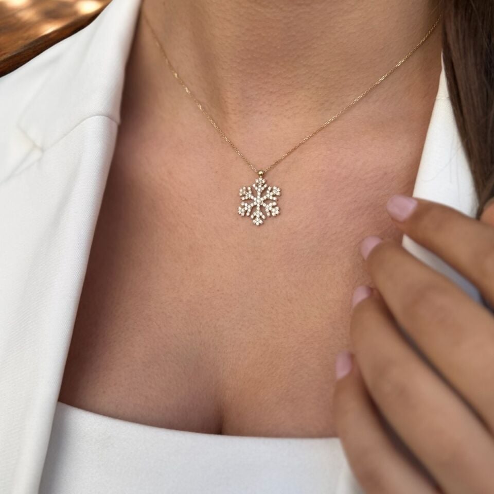 14 AYAR KAR TANESİ ALTIN KOLYE