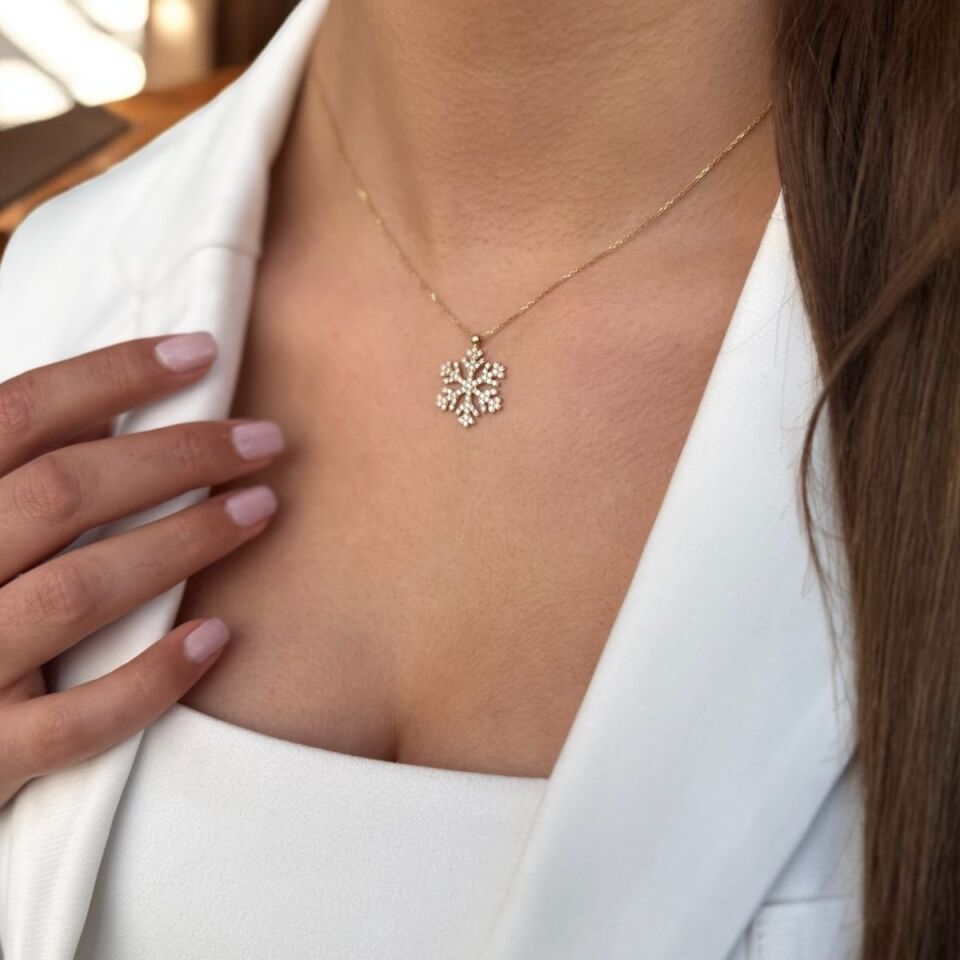 14 AYAR KAR TANESİ ALTIN KOLYE