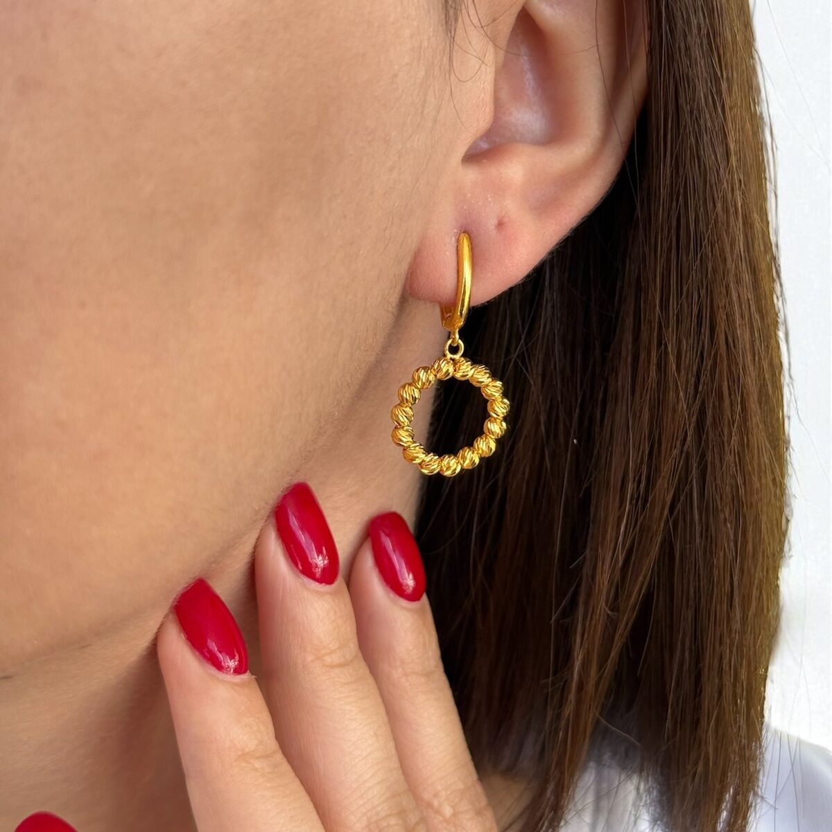 22 AYAR DORİKA SALLANTILI HALKA KÜPE