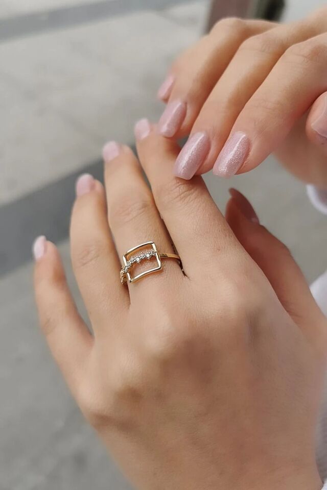 14 AYAR KARE TAŞLI ALTIN YÜZÜK 19