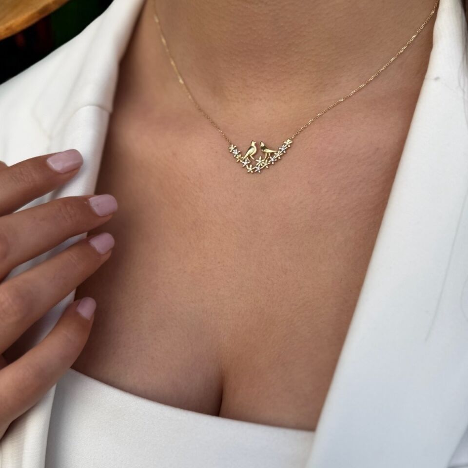 14 Ayar Çi̇çek Dalında Kumrular Kolye