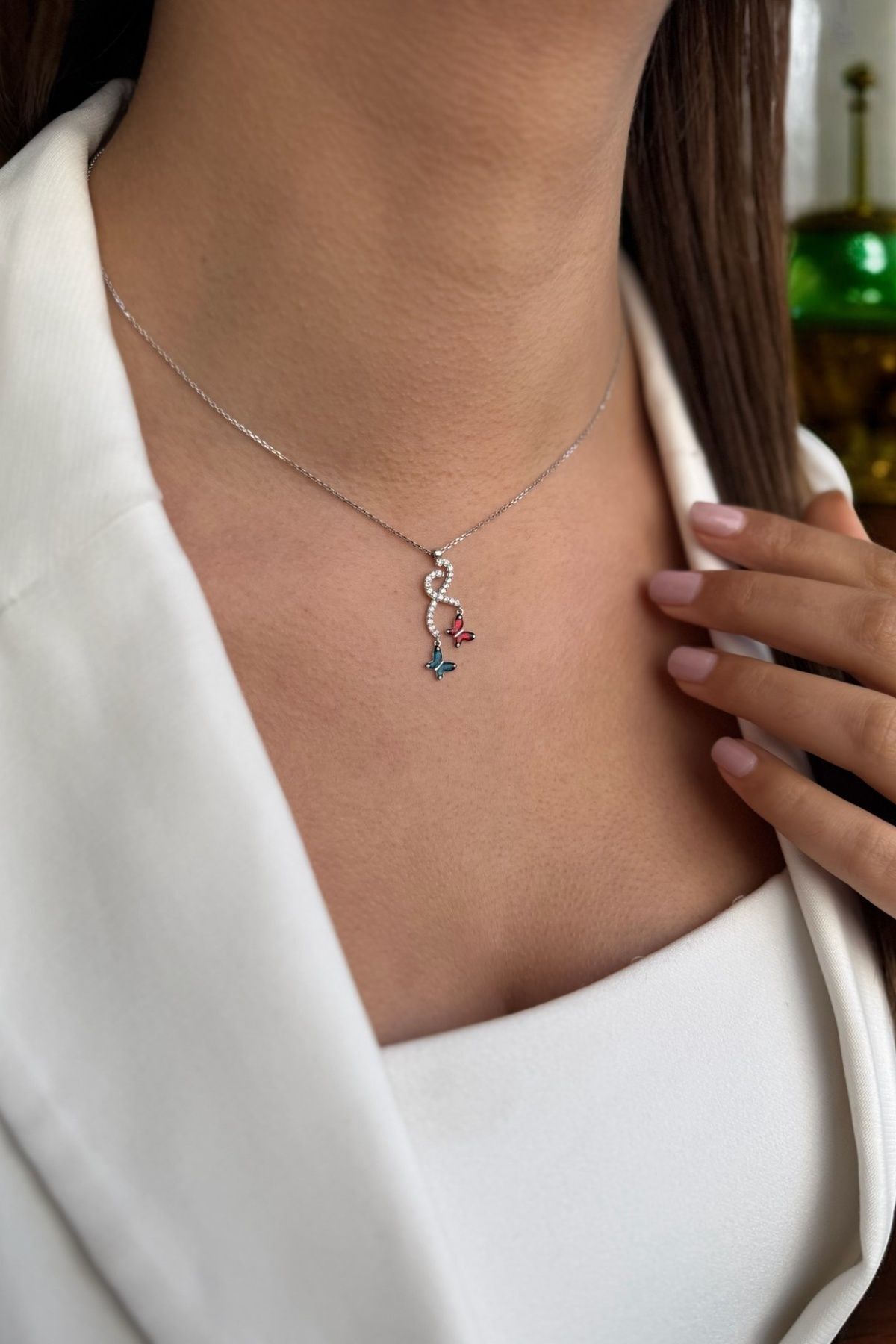 14 AYAR İTALYAN BEYAZ ALTIN KIRMIZI VE YEŞİL MİNELİ KELEBEKLİ ALTIN KOLYE