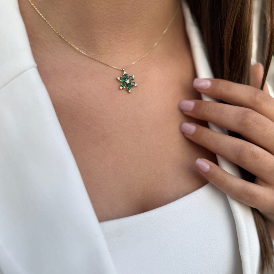 14 AYAR YEŞİL TAŞLI ÇİÇEK KOLYE